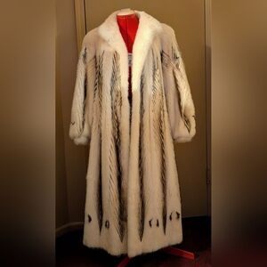 Taking offers ! Was 10k Vintage Mink & Fitch w/Brown Herringbone & circles '80's